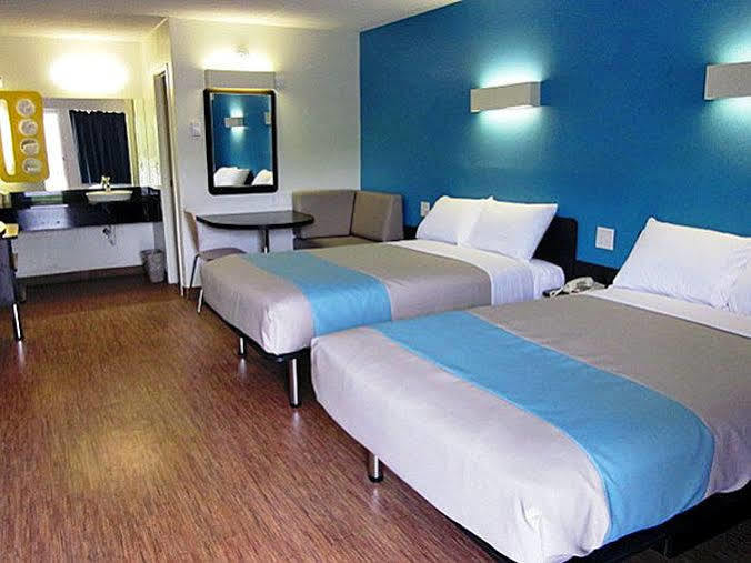 Motel 6-Overland Park, Ks Bagian luar foto