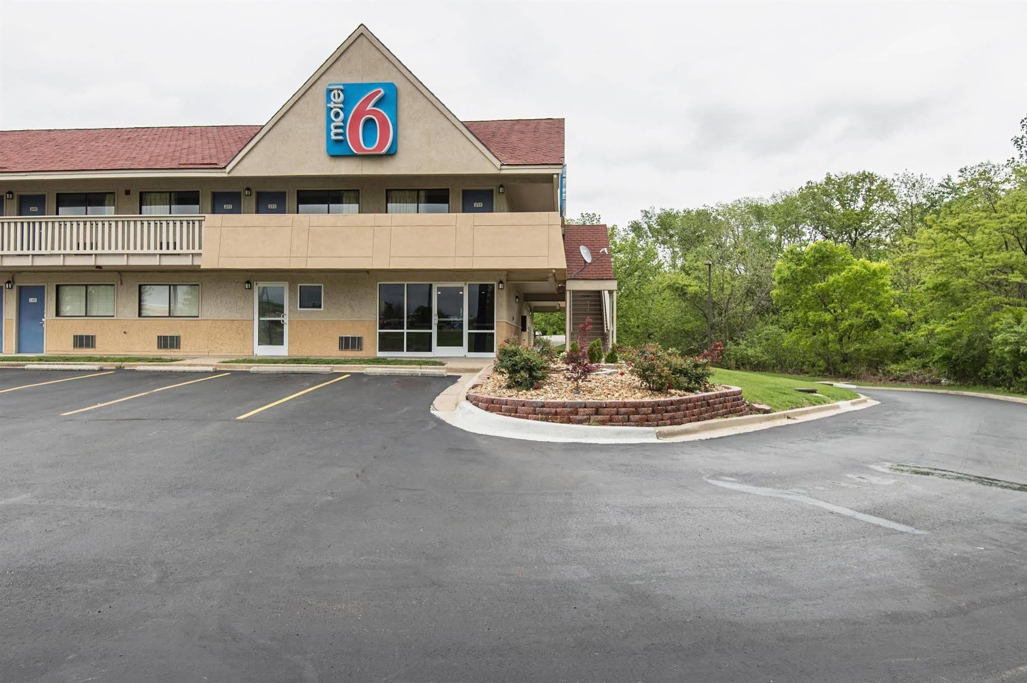 Motel 6-Overland Park, Ks Bagian luar foto